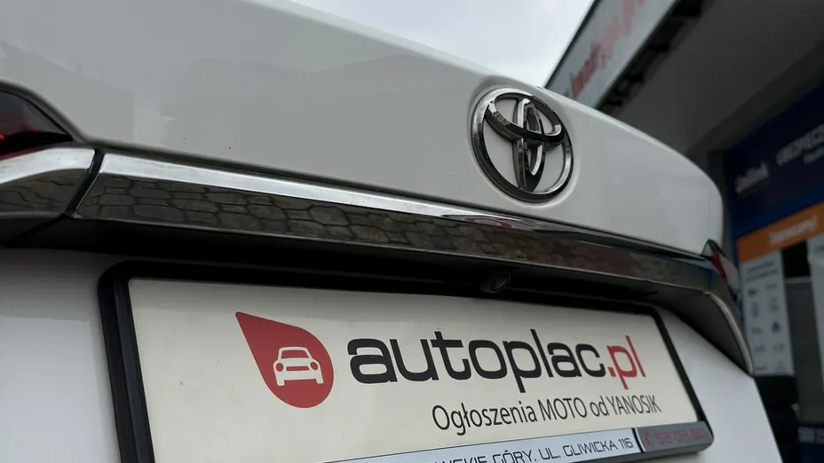 TOYOTA Corolla -