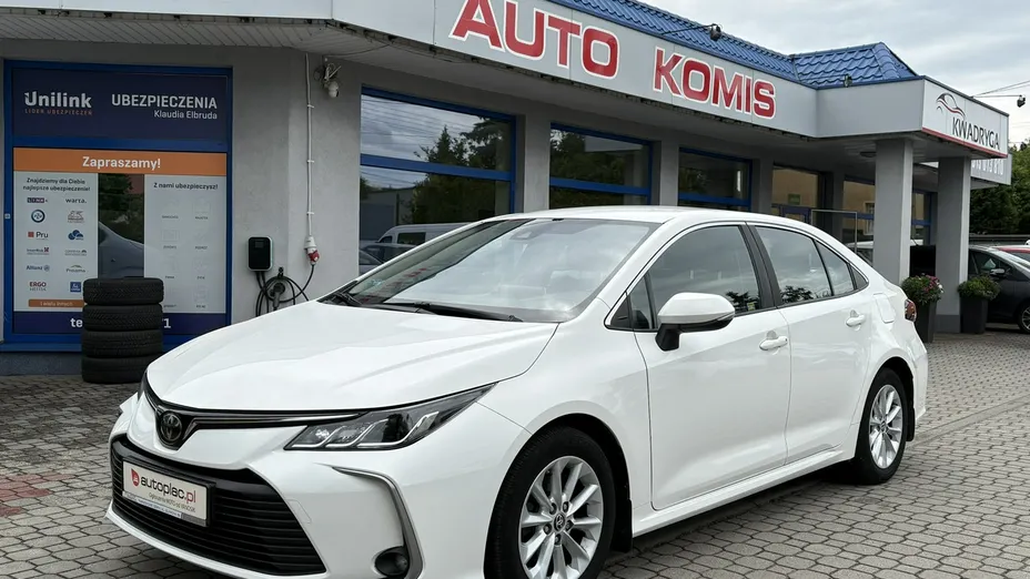 TOYOTA Corolla -