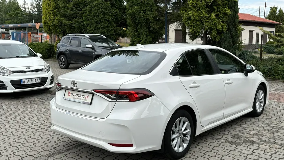 TOYOTA Corolla -