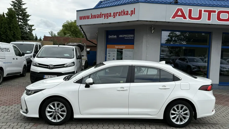 TOYOTA Corolla -