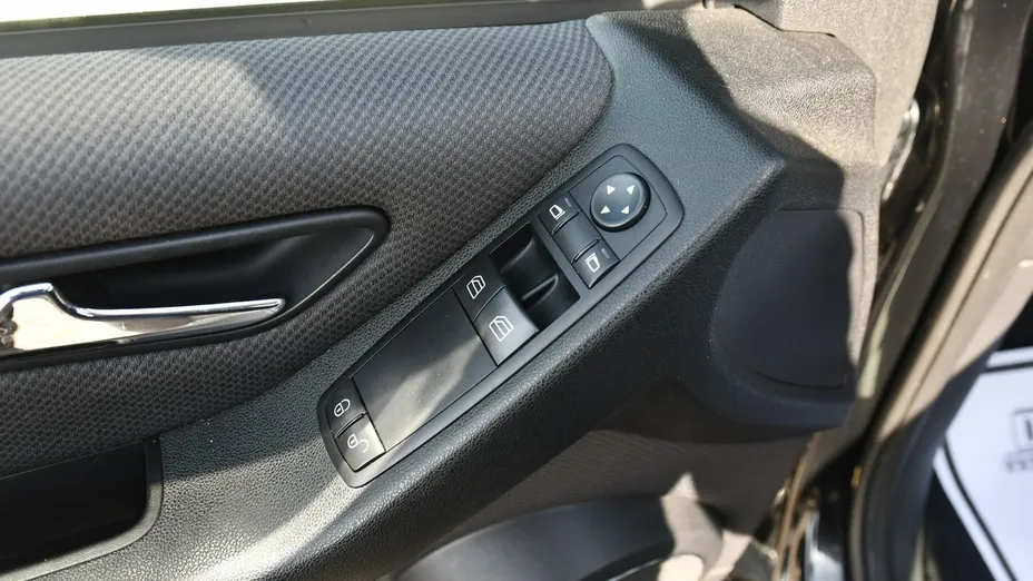 MERCEDES-BENZ B Klasa -