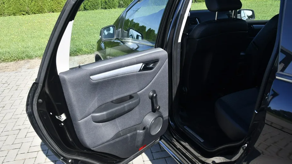 MERCEDES-BENZ B Klasa -