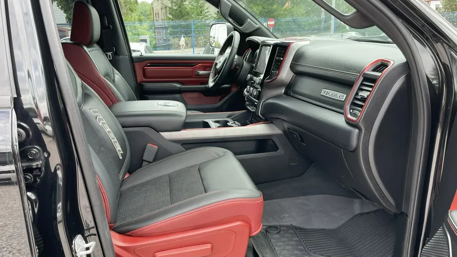 RAM 1500 -