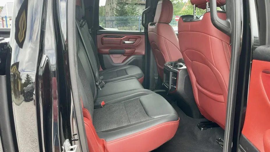 RAM 1500 -