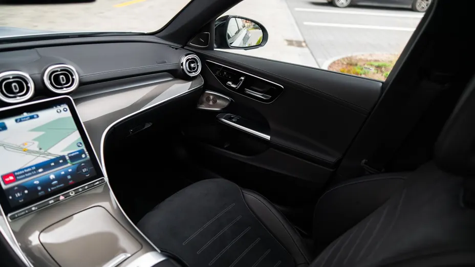 MERCEDES-BENZ C Klasa C 220 d mHEV 4-Matic AMG