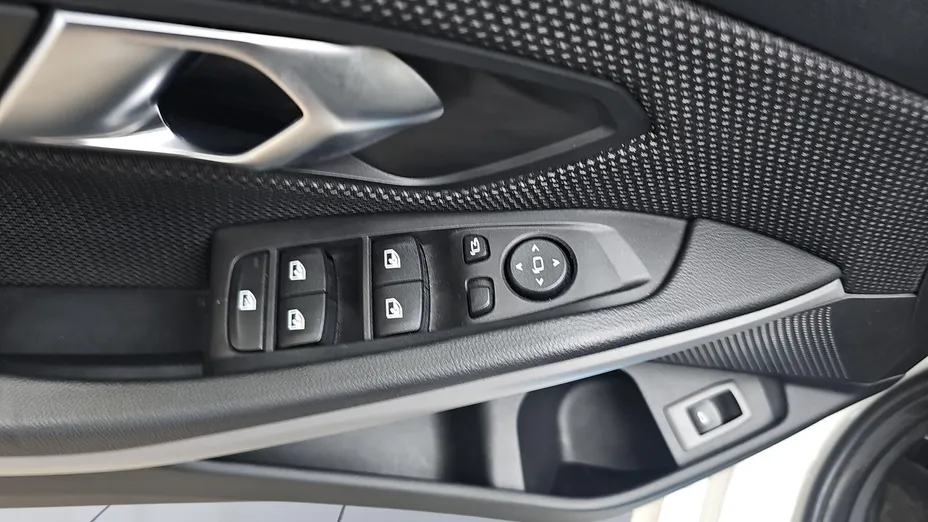 BMW Seria 3 318i aut