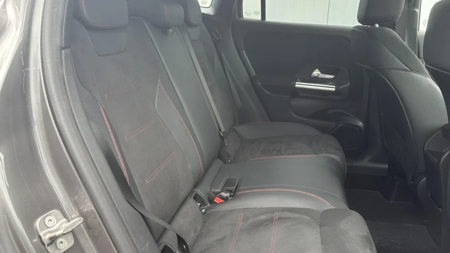 MERCEDES-BENZ GLA GLA 200 mHEV AMG Line 7G-DCT