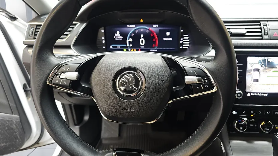 SKODA Superb Superb 2.0 TDI SCR Style DSG