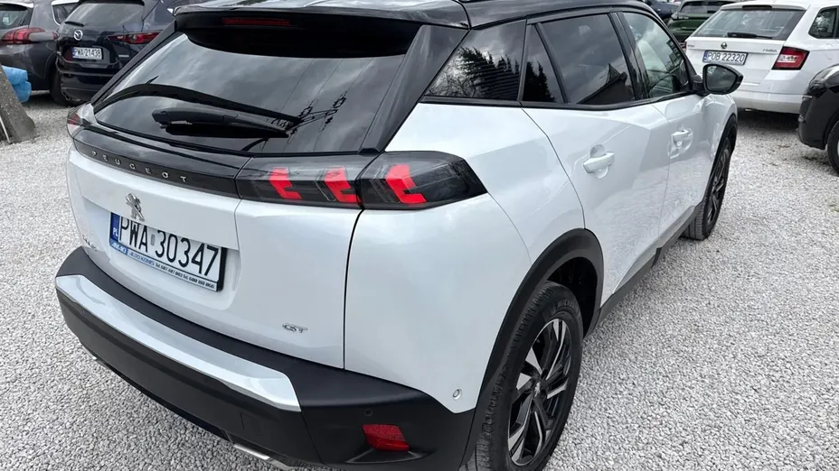 PEUGEOT 2008 -