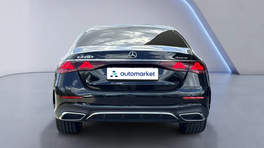 MERCEDES-BENZ E Klasa E 220 d mHEV 4-Matic AMG 9G-Tronic