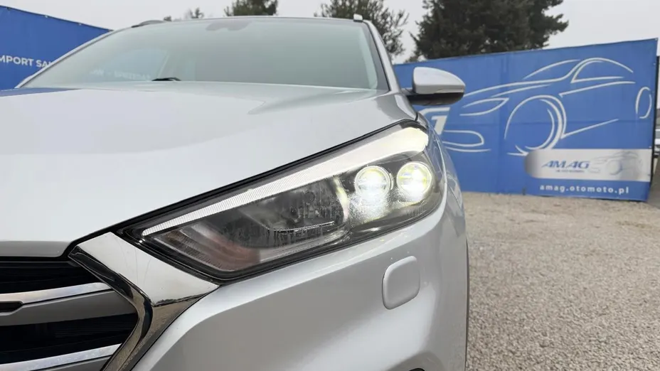 HYUNDAI Tucson -