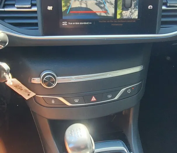 PEUGEOT 308 -