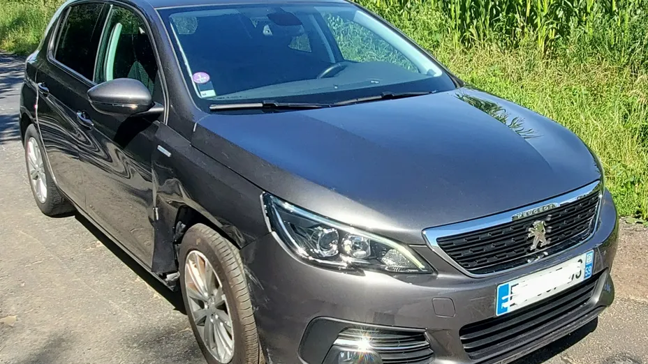 PEUGEOT 308 -