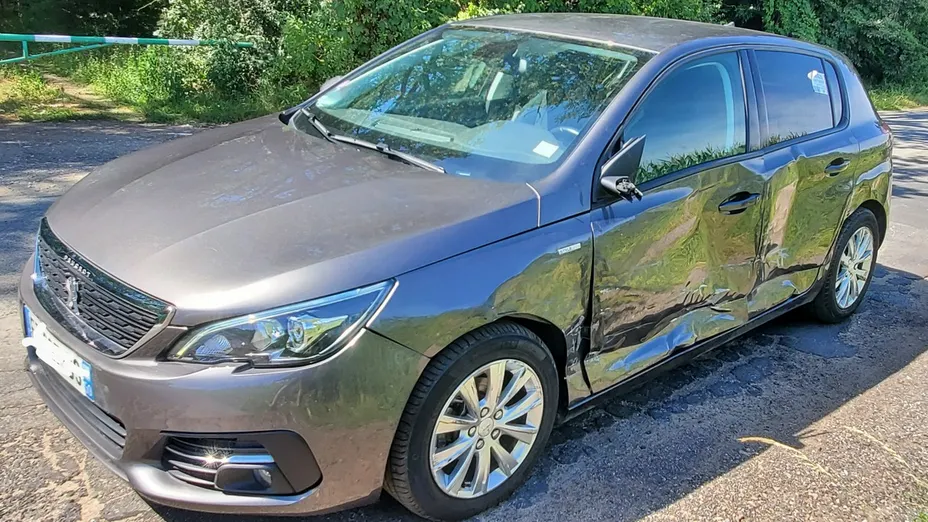 PEUGEOT 308 -