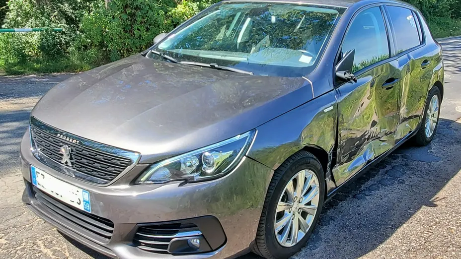 PEUGEOT 308 -