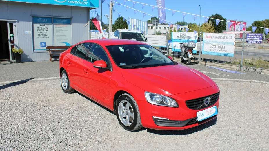 VOLVO S60 -