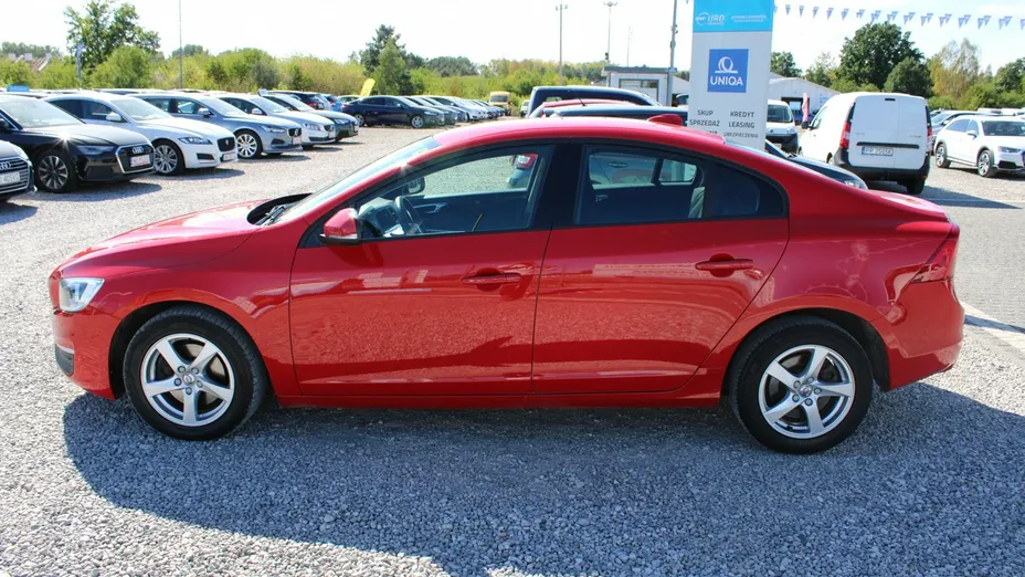 VOLVO S60 -