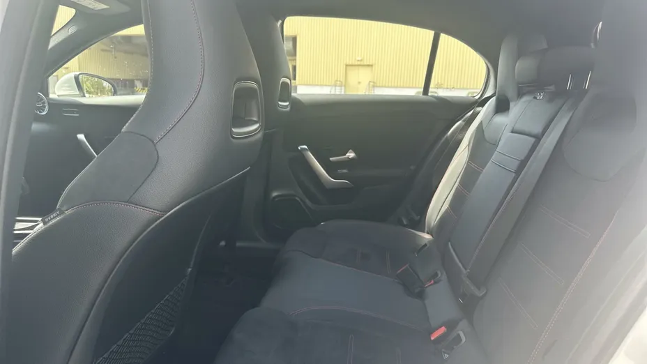 MERCEDES-BENZ A Klasa A 200 AMG Line 7G-DCT