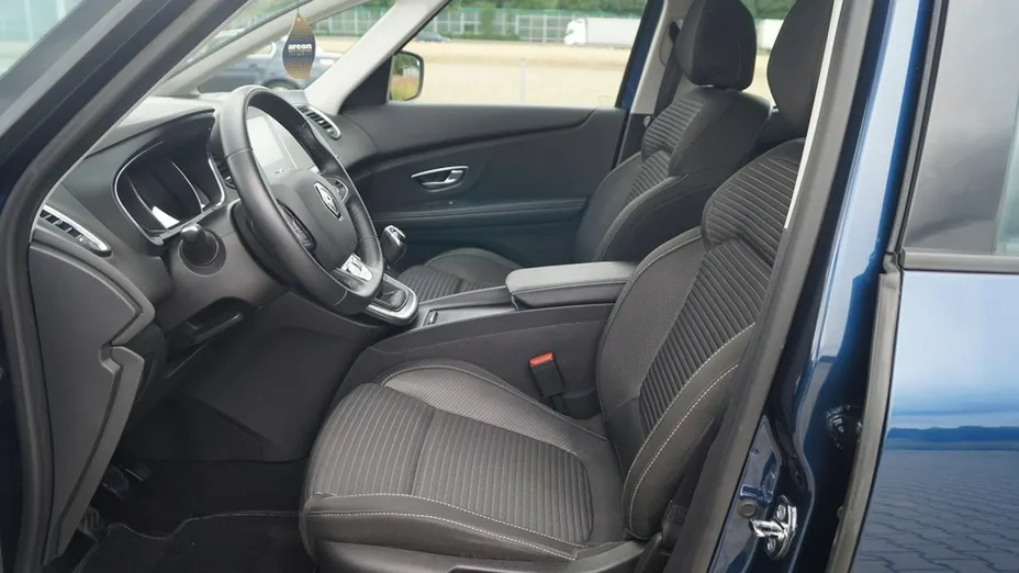 RENAULT Scenic -