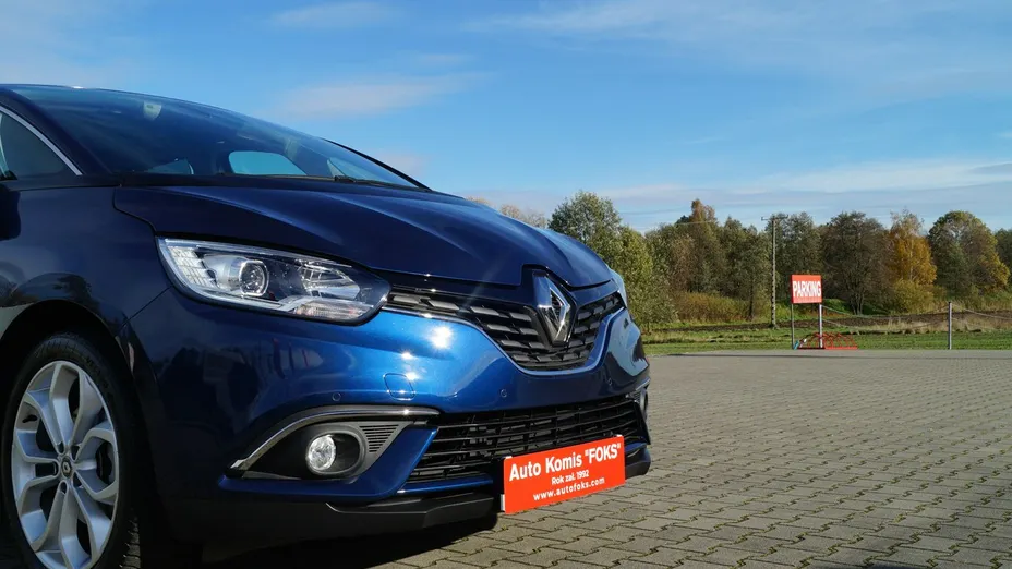 RENAULT Scenic -