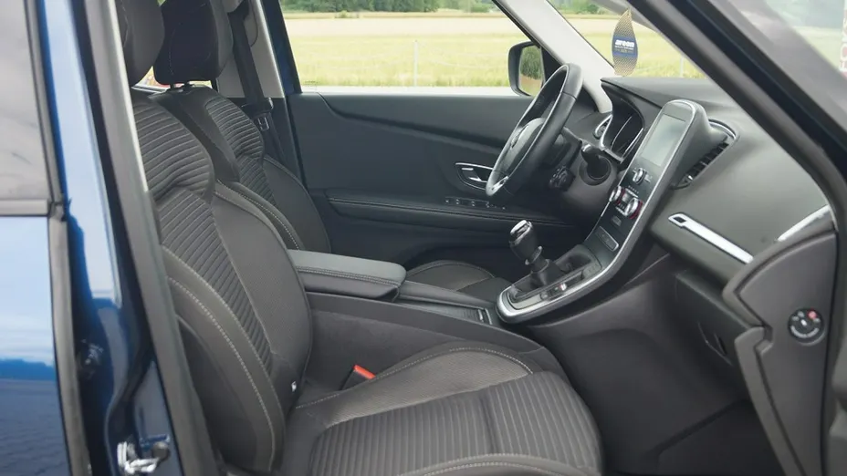 RENAULT Scenic -