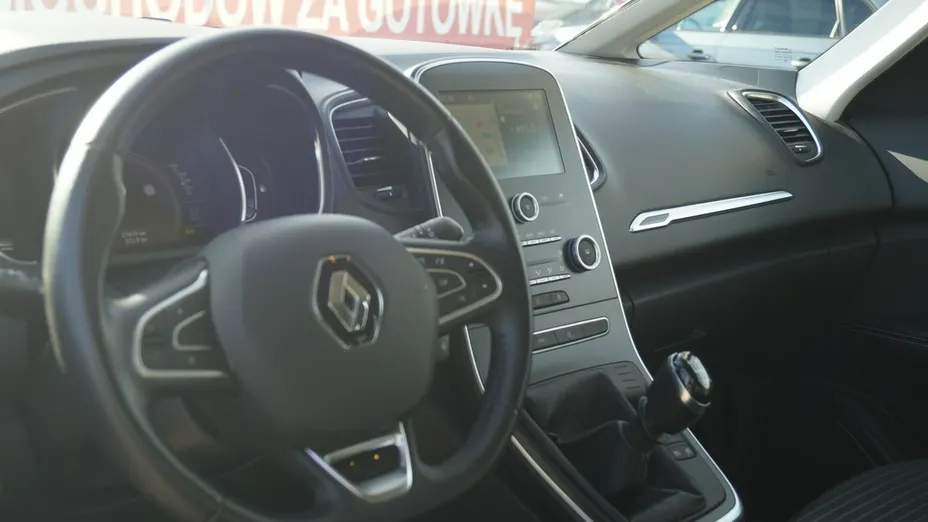 RENAULT Scenic -