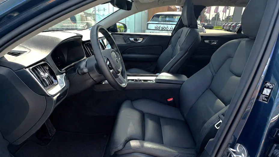 VOLVO V60 V60 B4 B Plus Dark aut