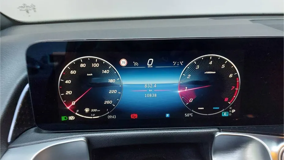 MERCEDES-BENZ GLB GLB 200 mHEV Progressive 7G-DCT