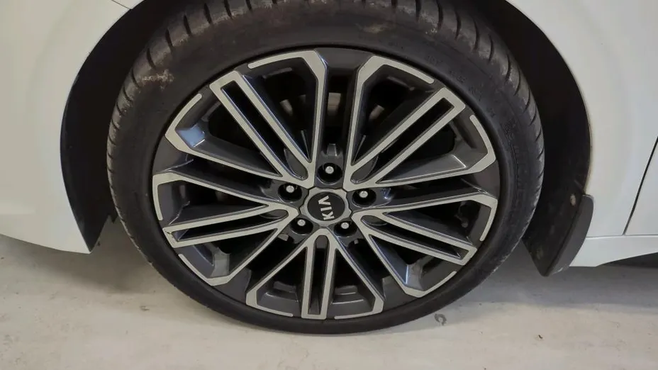 KIA ProCeed ProCeed 1.4 T-GDI GT Line DCT