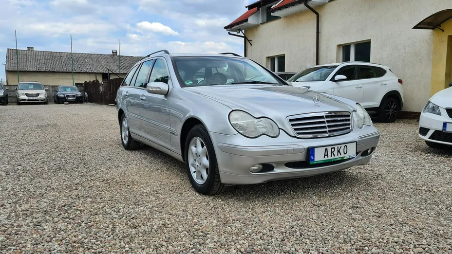 MERCEDES-BENZ C Klasa -