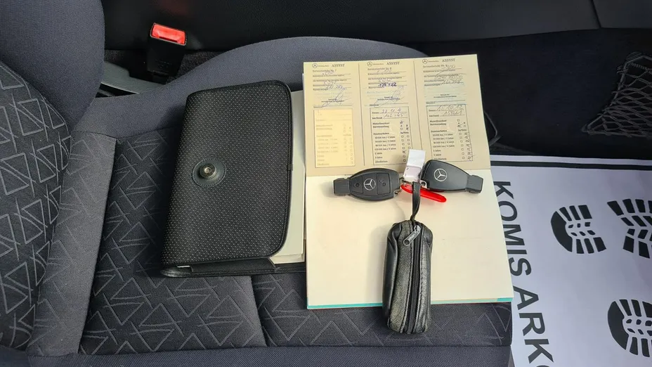 MERCEDES-BENZ C Klasa -