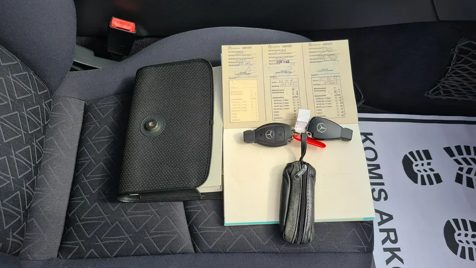 MERCEDES-BENZ C Klasa -
