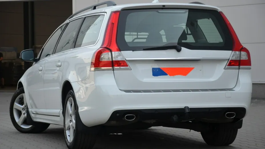 VOLVO V70 -