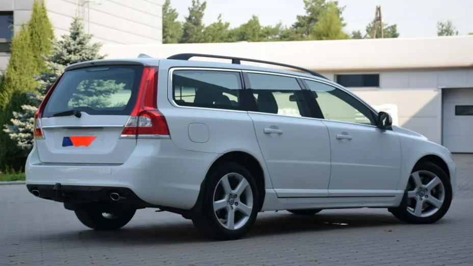 VOLVO V70 -