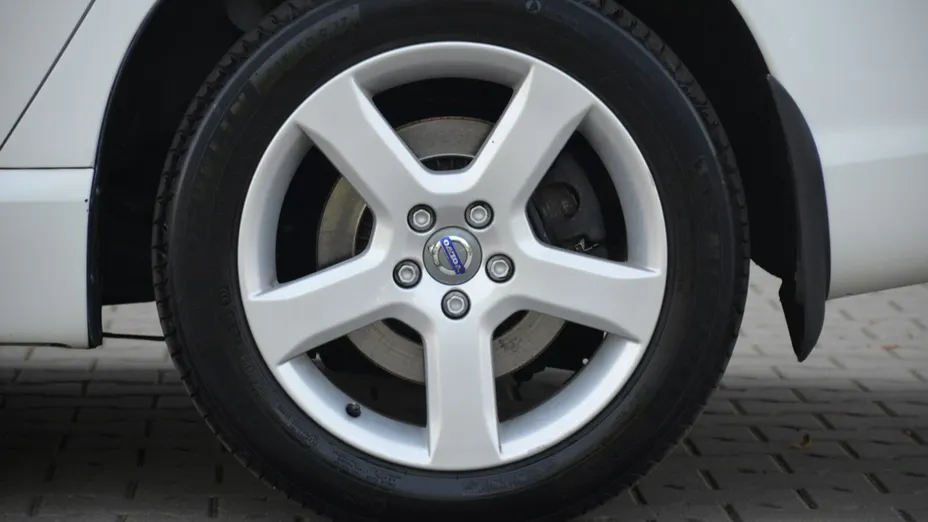 VOLVO V70 -
