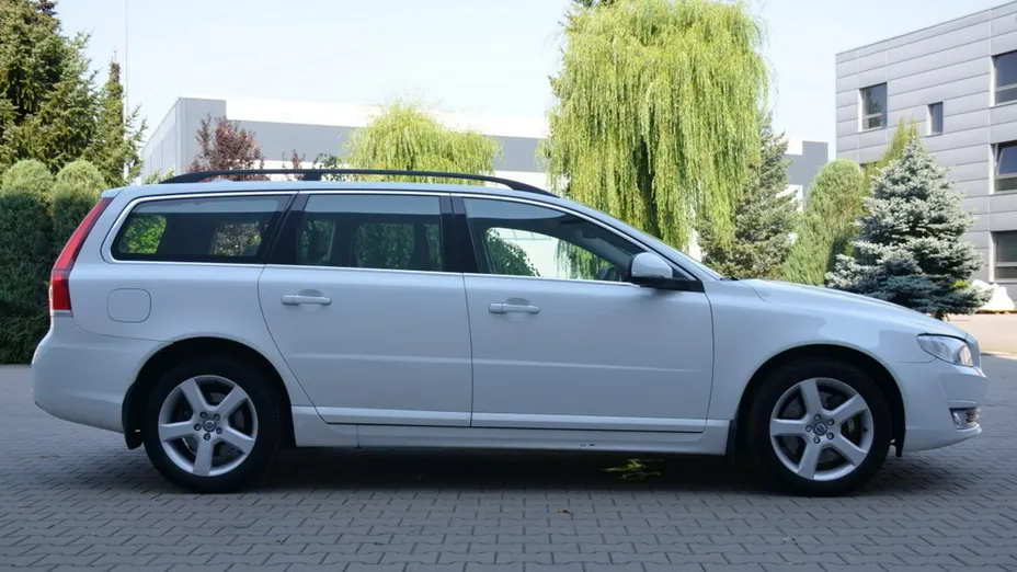 VOLVO V70 -