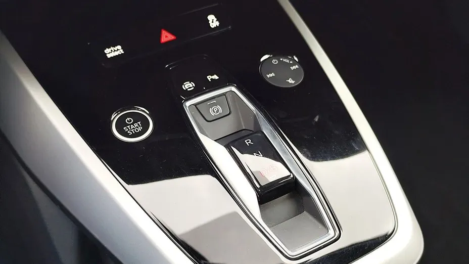 AUDI Q4 Q4 e-tron 35 52kWh Advanced