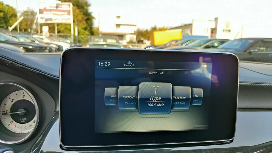 MERCEDES-BENZ CLS -