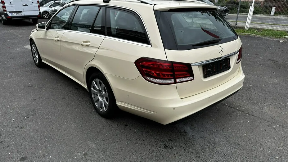 MERCEDES-BENZ E Klasa -