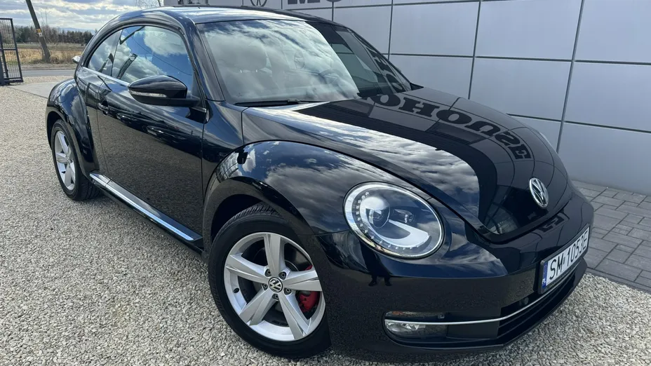 VOLKSWAGEN Beetle -