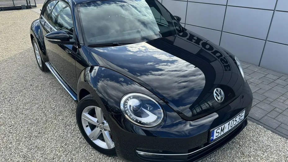 VOLKSWAGEN Beetle -