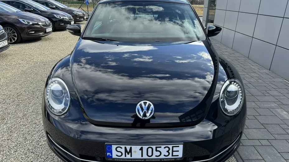 VOLKSWAGEN Beetle -