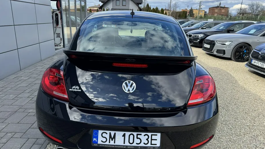 VOLKSWAGEN Beetle -