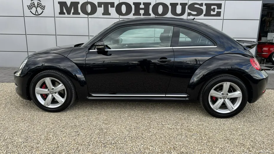 VOLKSWAGEN Beetle -