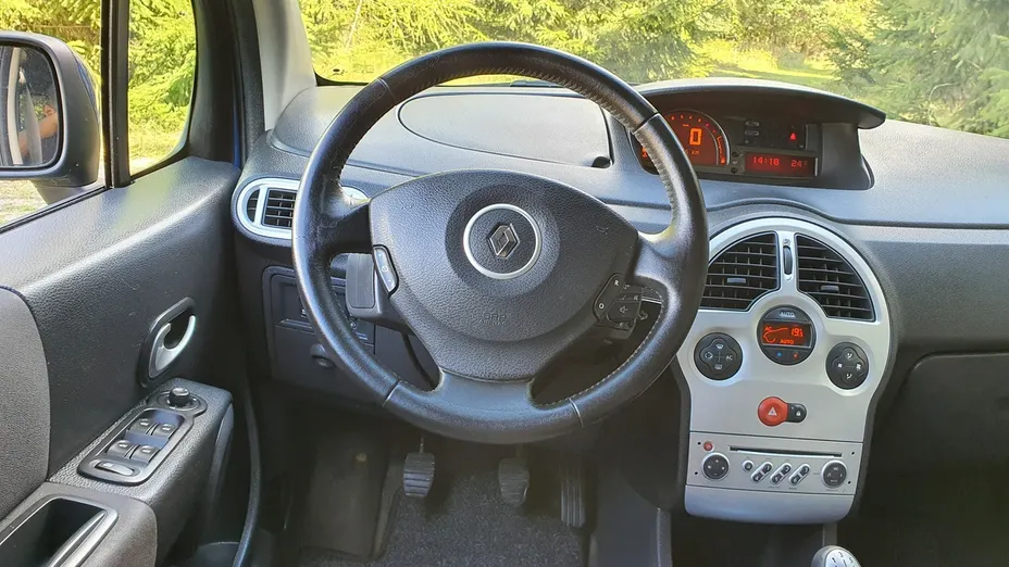 RENAULT Modus -