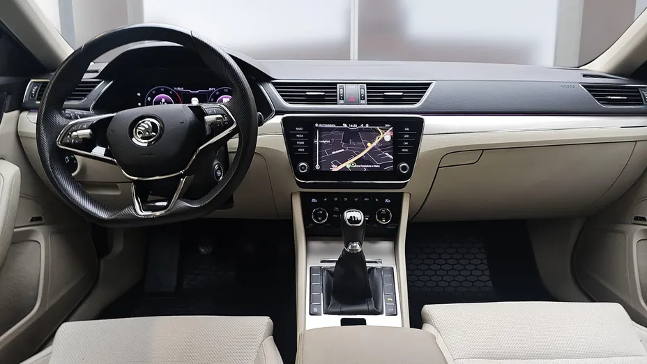 SKODA Superb Superb 2.0 TDI SCR Style