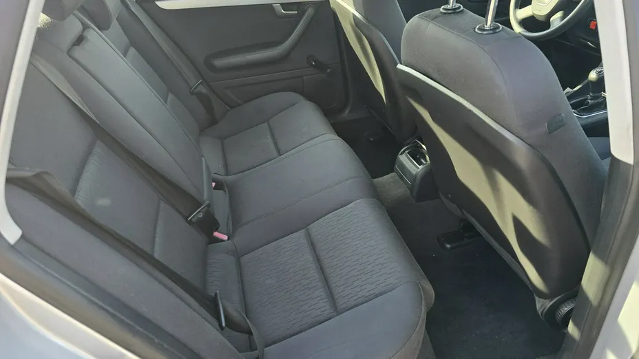 AUDI A4 -