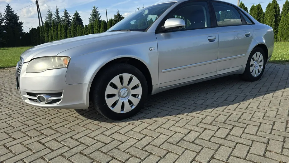 AUDI A4 -