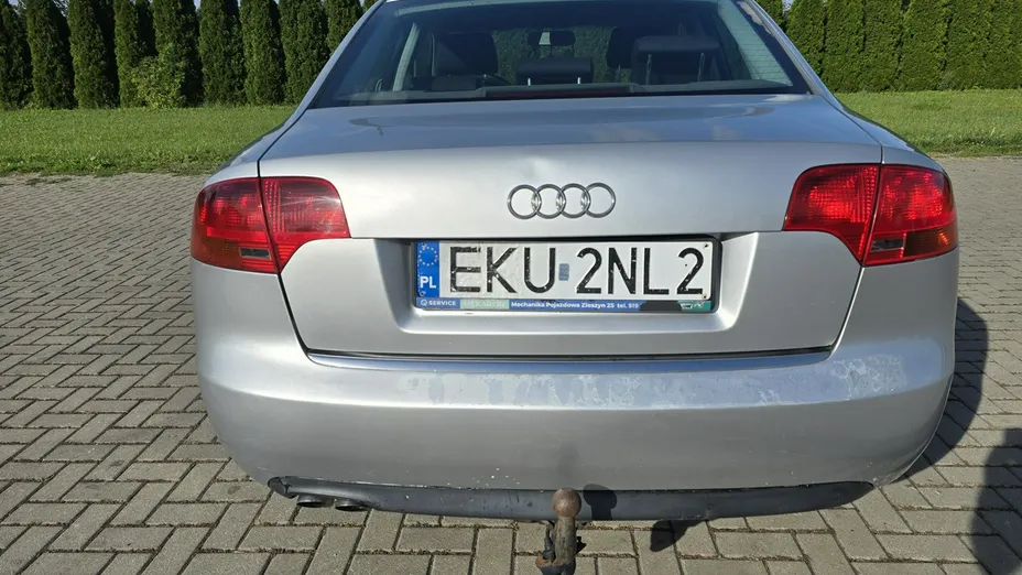AUDI A4 -