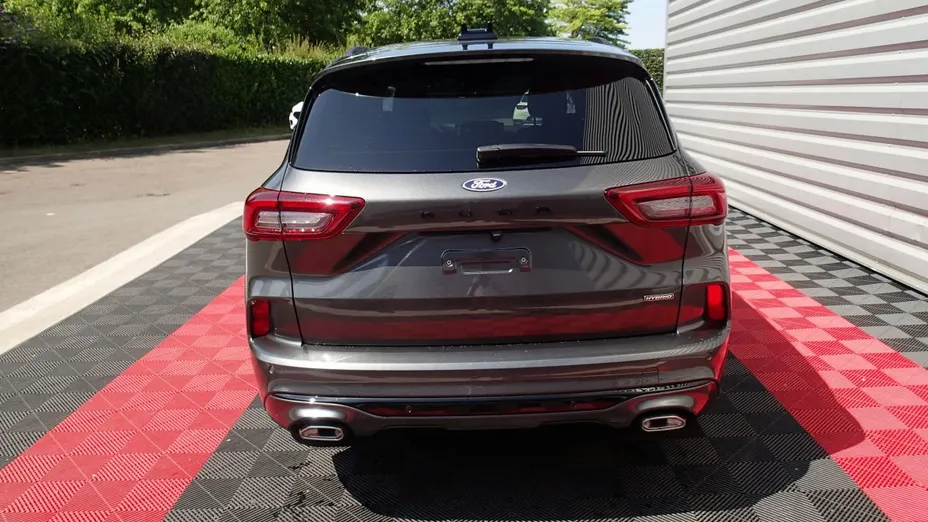 FORD Kuga -